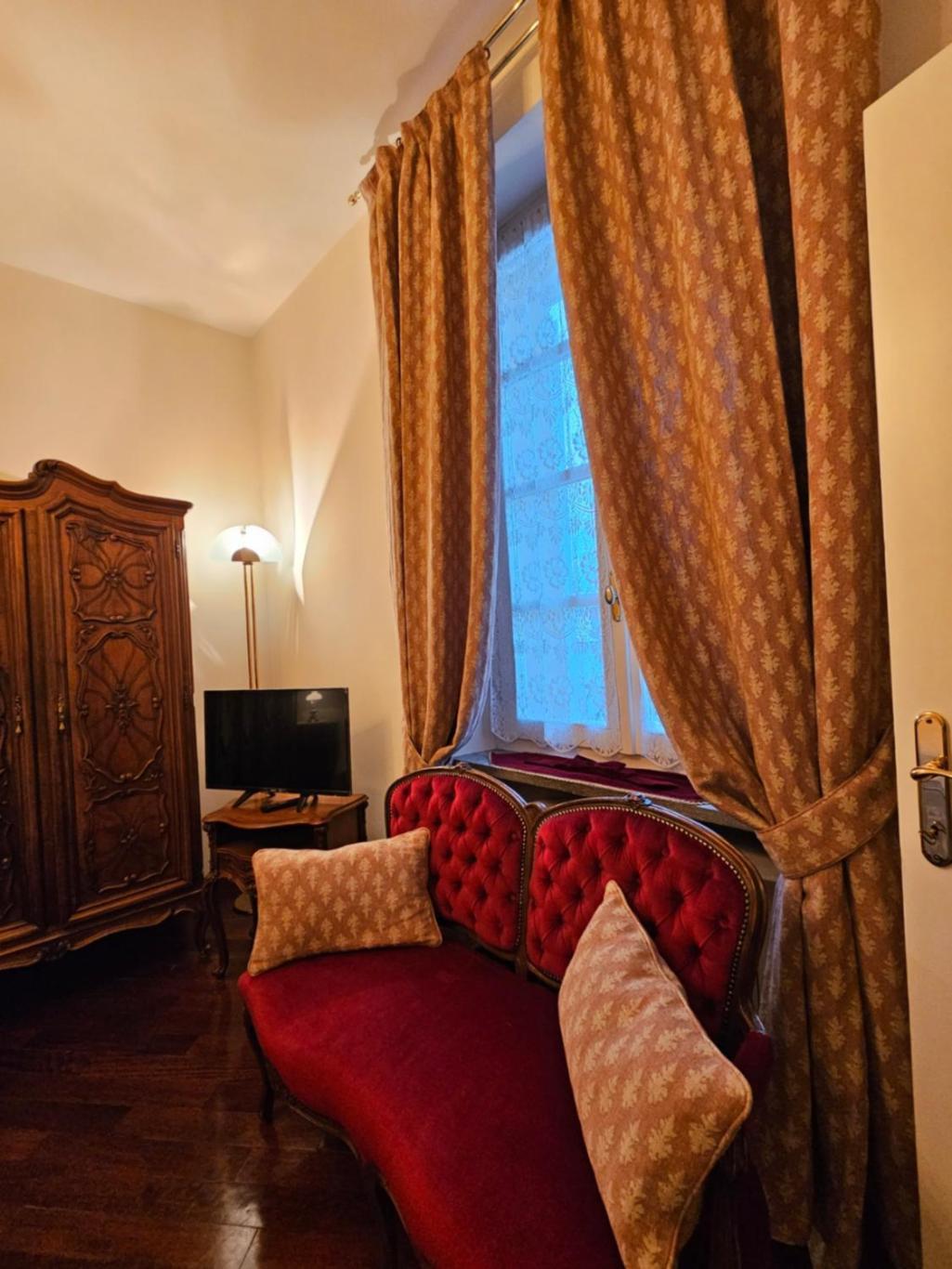 L'Atelier Du Temps - Charme Apartment Аоста Екстериор снимка